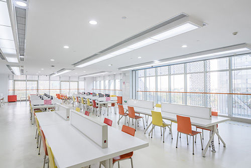 大一学生毕业打算出国留学大学要如何准备？