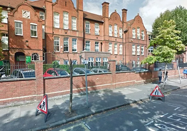 英国温布尔登中学私校课程设置及招生要求（含收费介绍）
