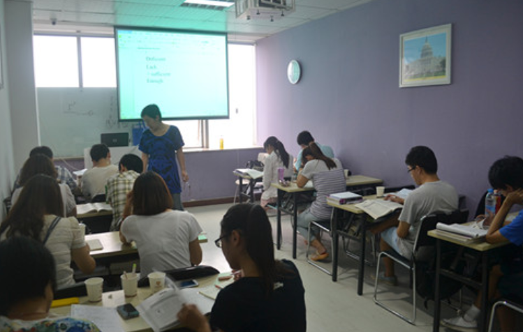 雅思学习班怎么收费？雅思语法书哪个好？